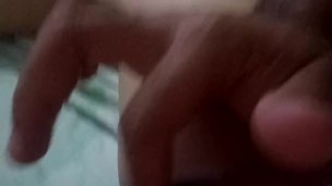 me invita a ver tv para tocarme mi vagina mojadita 