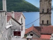 TEEN ALMOST CAUGHT FUCKING IN TOURIST HOTSPOT - RISKY PUBLIC SEX 6/16