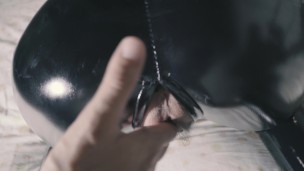 Latex milf wants finger orgasm from behind - Real amateur orgasm 4k