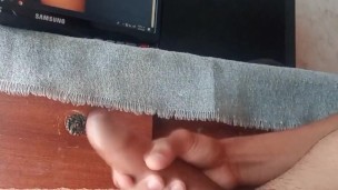 Me masturbo viendo el increíble culo de MisssArt culito hermoso🤤🍑😍