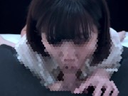 純粋そうな彼女が「においに興奮する…」エロチ〇ポをクンクンしながらフェラ　口内射精 9/16