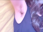 タンクトップの素人OLが脇毛をなでなでしてるだけ【個人撮影】 9/16