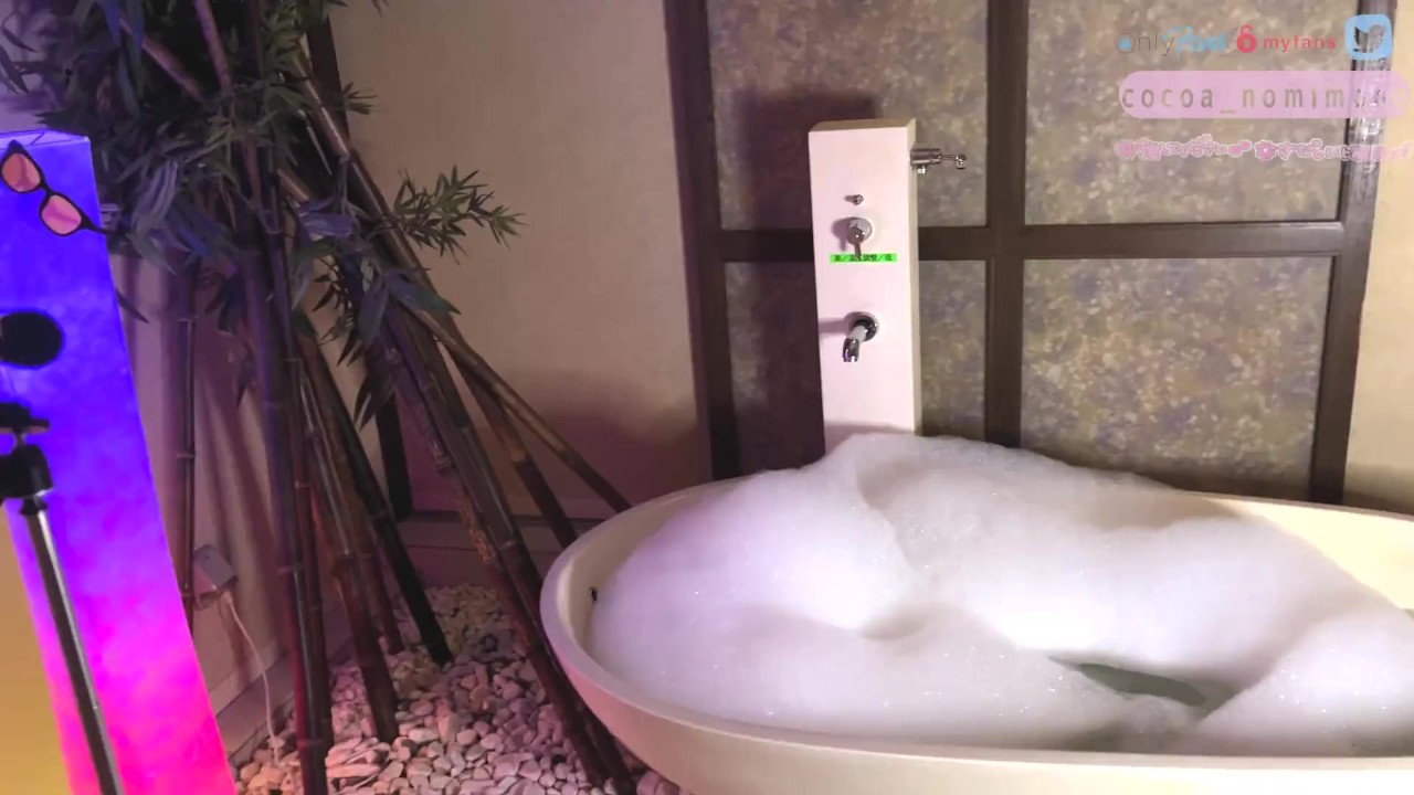 (Japanese Couple/Amateur)Love Hotel Date on Holiday.After making out in the bath, thick sex in bed. - Free Sex Video - RedTube