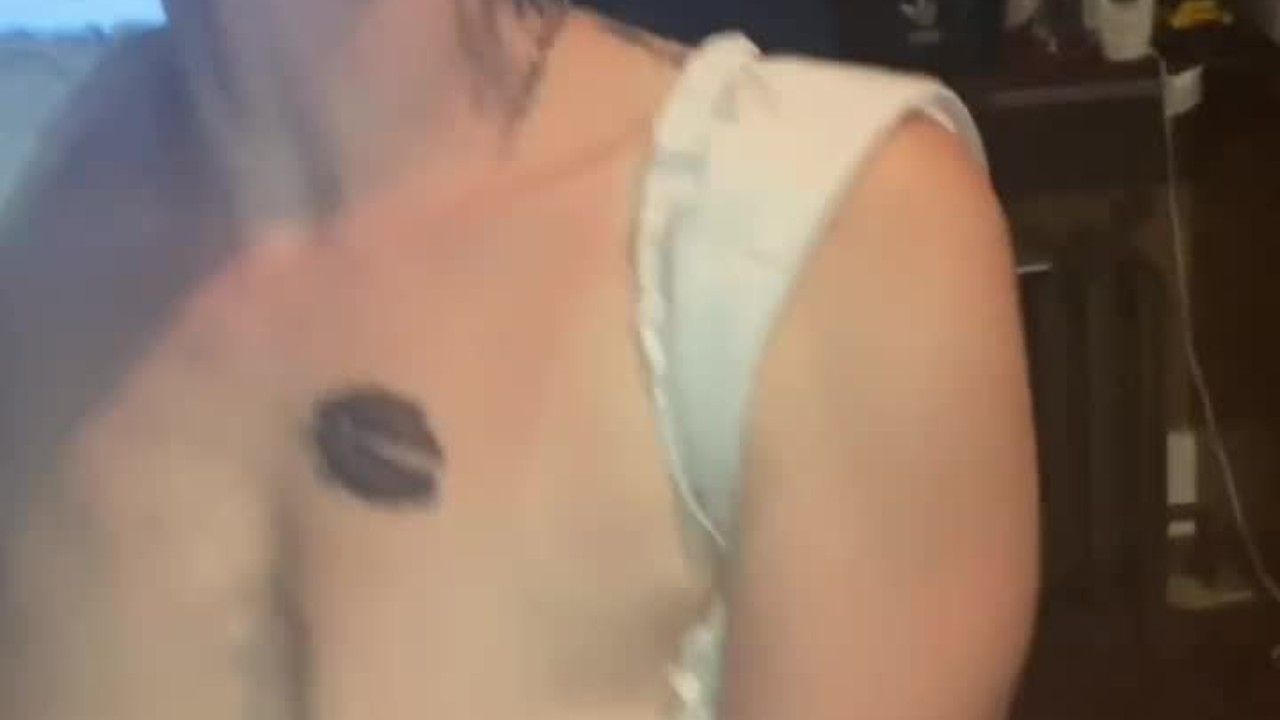Amateur girlfriend CREAMS first bbc in front of cuck boyfriend - RedTube