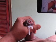 corrida en camara lenta mientras veo hentai 13/16