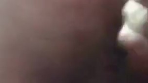 Chico se masturba en la oficina