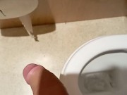 batendo uma no banheiro de um shopping 16/16