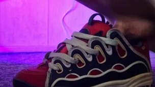 Playing with sneakers Osiris and cum inside