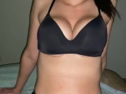 Мачеха показала мне своих большие сиськи 1/16