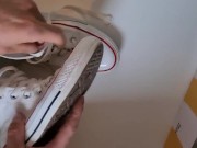 Buying and unboxing old Converse