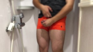 【オナニー】Massive ejaculation after peeing - お漏らしした後に大量射精しちゃう