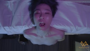Asian girl reverse deepthroat on big white cock- Psychoporn
