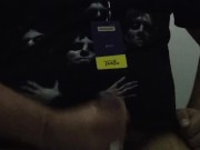 de 19 anos batendo no serviço escondido 11/16