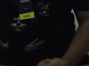 de 19 anos batendo no serviço escondido 9/16