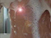 bubble bath - Screenshot 11 of 16 - Masturbate