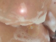 bubble bath - Screenshot 3 of 16 - Masturbate