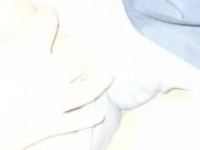 Jugando con la polla de mi hermanastro en la sala 1/16