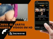 Enquanto ele assiste  jogo eu me afogo no cacete dele até gozar 16/16