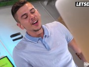 HORNY HOSTEL - Beautiful Tourist Claudia Bavel Found The Right Way To Pleasure 4/16