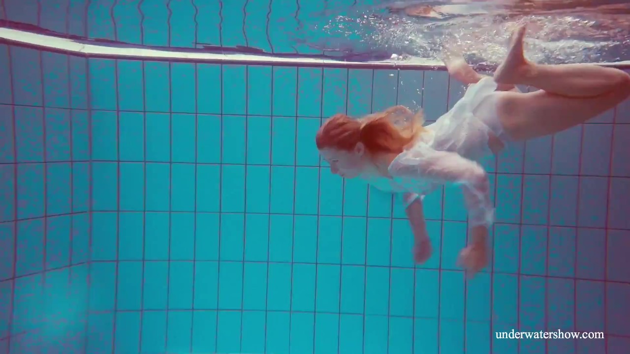 Hot sexy horny teen babe Melisa Darkova swimming nude alone - Free Sex Video - RedTube