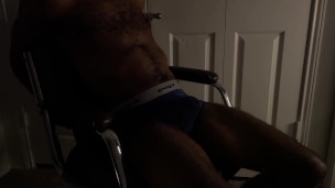 Submitted to an inflated belly, a race against time