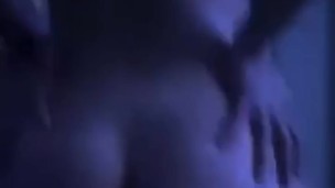 Con mi amiga el 15 de septiembre dando el grito en mi cama 