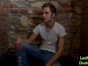 Femdom chicks pegging subject in trio 1/16