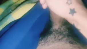 Fenixxx solo en el cuarto, me jalo la verga dura...