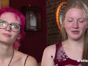 Ersties: 18- und 21-jährige deutsche Amateur-Girls spielen miteinander 13/16