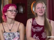 Ersties: 18- und 21-jährige deutsche Amateur-Girls spielen miteinander 2/16