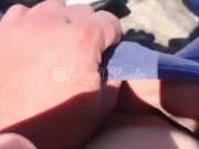 Fodendo a rabuda na beira da praia