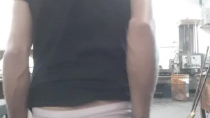 Hiding A Horse Dildo In My Ass At Work 🤤