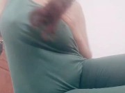 حبيبة خشيه ليا مابين بزازلي طلعو و هبطو تا يفيض حليبو عليا اححح راني هايجة على زب اححح - Screenshot 6 of 16 - HD