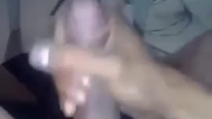 Me desperté con mi polla enorme 