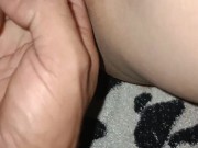 masturbando a jovencita tetona, le doy bien duro miemtras su mama no esta 8/16