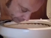Lickin - Screenshot 12 of 16 - Toilet