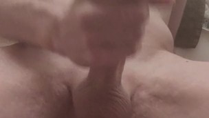 Cute twink stroking and playing with his ass till he cums 