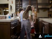 Voyeur Girls Fuck In Front Of Handywoman 3/16