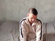 In the light morning, I listen to the news and rest 1/16