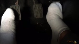 HARD STARTING BASTARD! - CLASSIC CAR PEDAL PUSHING - AUSTIN HEALEY - ROADSTER - CRANKING AWAY