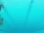 Underwater swimming classics bare feet girl realise swimming costume 2/16