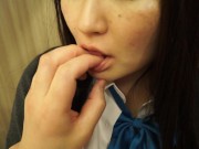 黒髪ロングのオタクちゃんが、おじさんと舌を絡めて本気ベロチュー。足指・アナル・金玉を舐め回し、尻穴に指入れられて潮吹き。どさくさで中出しもされる【個人撮影】【素人ハメ撮り】 1/16