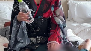 【くすぐり検証】水を飲みたいか聞きながらくすぐったらどうなる？♡ #shorts