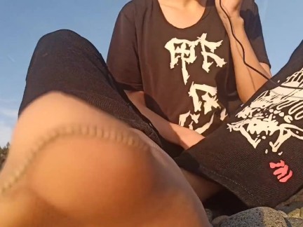 POV НОЖКИ В КОЛГОТКАХ У МОРЯ УНИЖЕНИЯ НА РУССКОМ