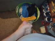 Huge load from Aaron Skeetman 2/16