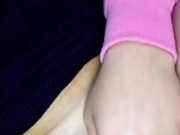 Mostrei minha bucetinha gostosa para o Uber, ele ficou louco para colocar a mão na minha bucetinha 12/16