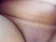 Mostrei minha bucetinha gostosa para o Uber, ele ficou louco para colocar a mão na minha bucetinha 5/16