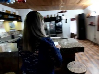 Le hago una buena propuesta económica a chica desconocida – Parte 1 – Porno en Español