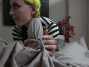 Mi Hermanastra Prueba su primer Polla y se saca fotos para mostrarle a sus amigas - Blaze Rager 4/16