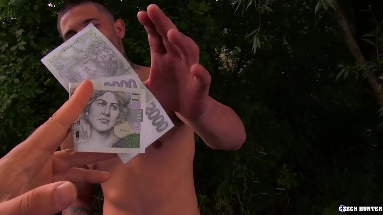 BigStr - Horny Man With A Big Cock Gives Money To A Stranger In Exchange For A Quick Outdoor Fuck - RedTube